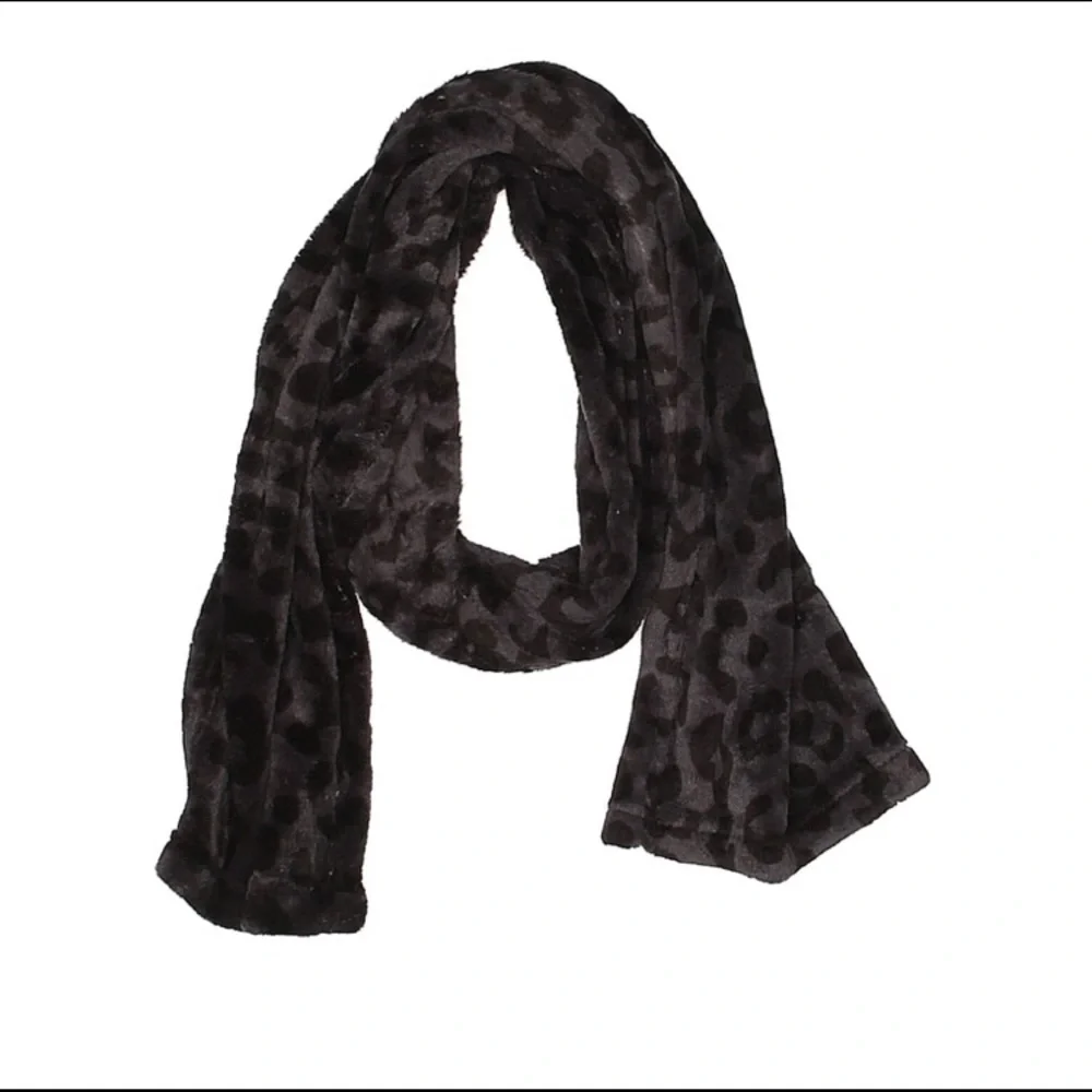 Leopard Scarf The Walking Co. - Picture 4 of 12